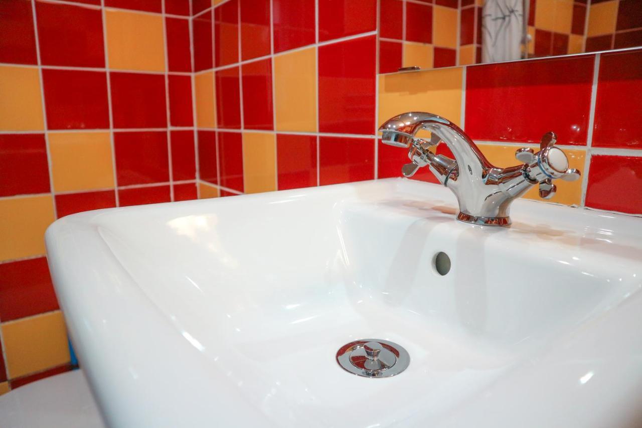 La Petite Maison Des Halles Apartment Тур Екстериор снимка